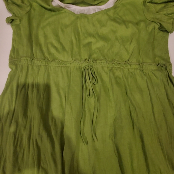 cameo Tops - Cameo Vibrant Green Top